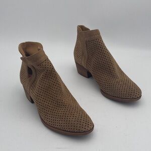 Lucky Brand Tan Suede Ankle Boots women 10 perforated casual office festival Y2K